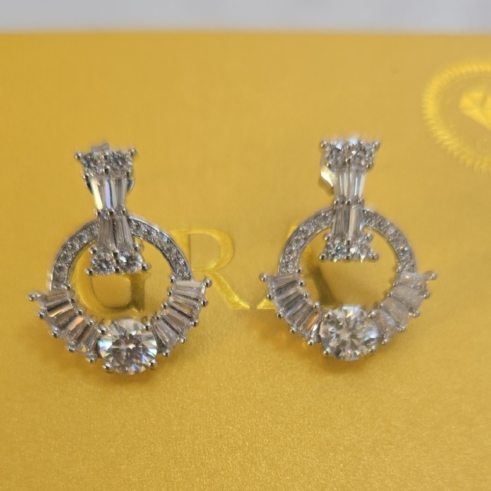 Elegant Silver Earrings, Mossinate, W/ GRA CARD.